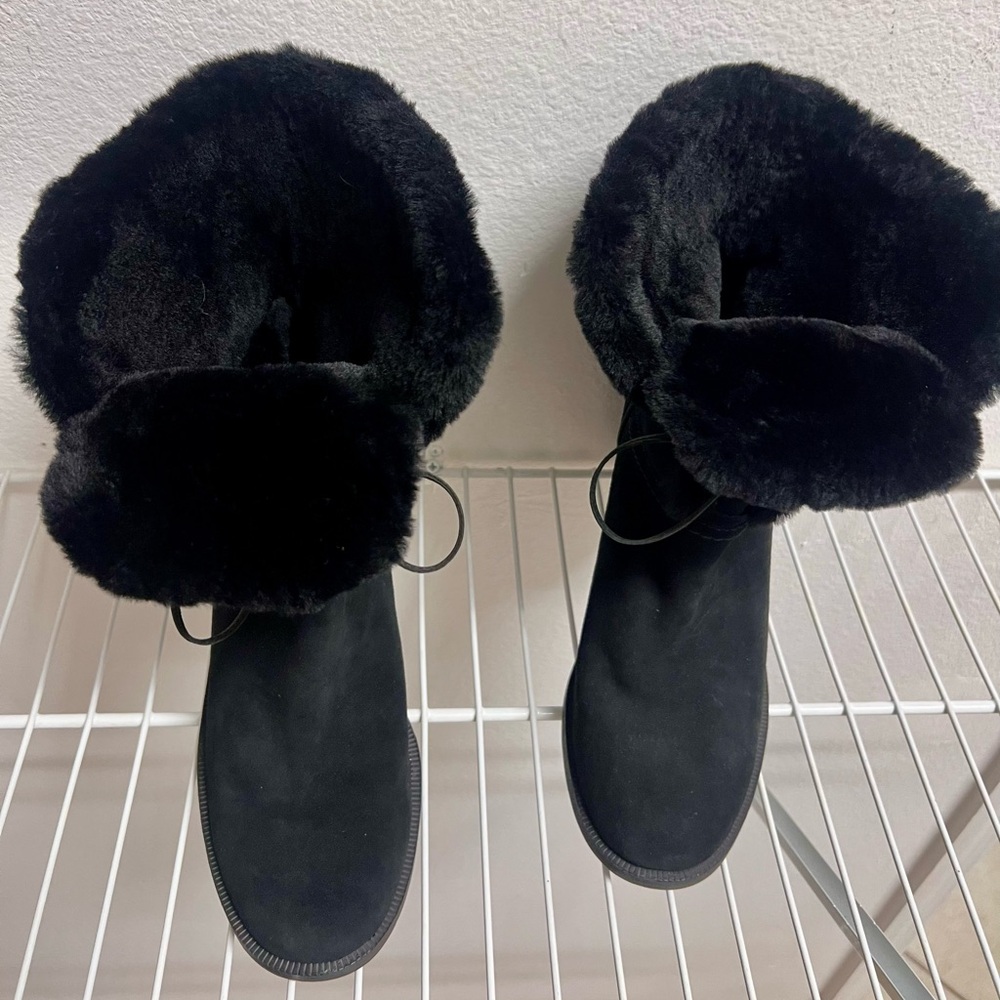 Ugg Jerene Booties used in great shape size 9 - Picture 4 of 11
